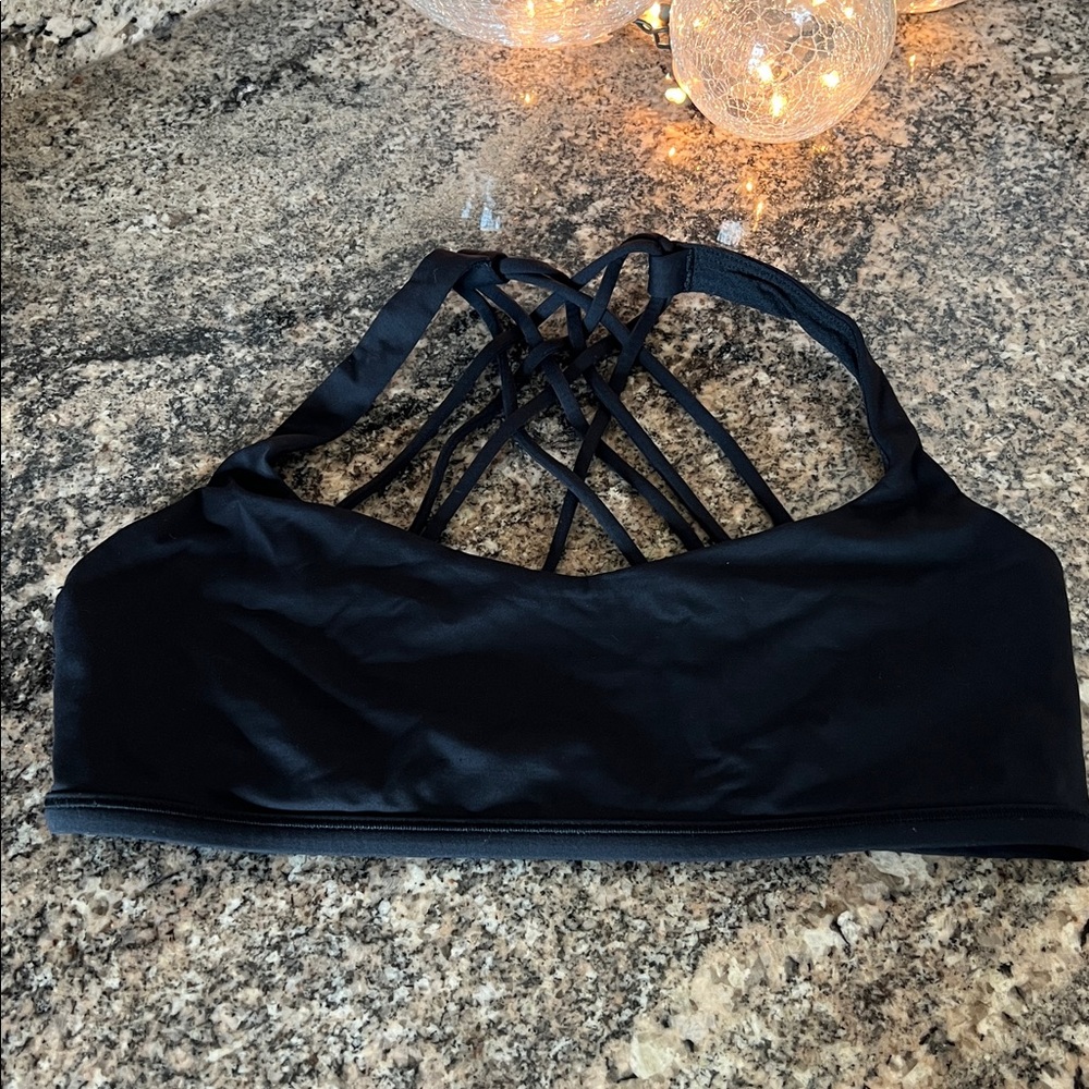 Lululemon Free To Be Bra